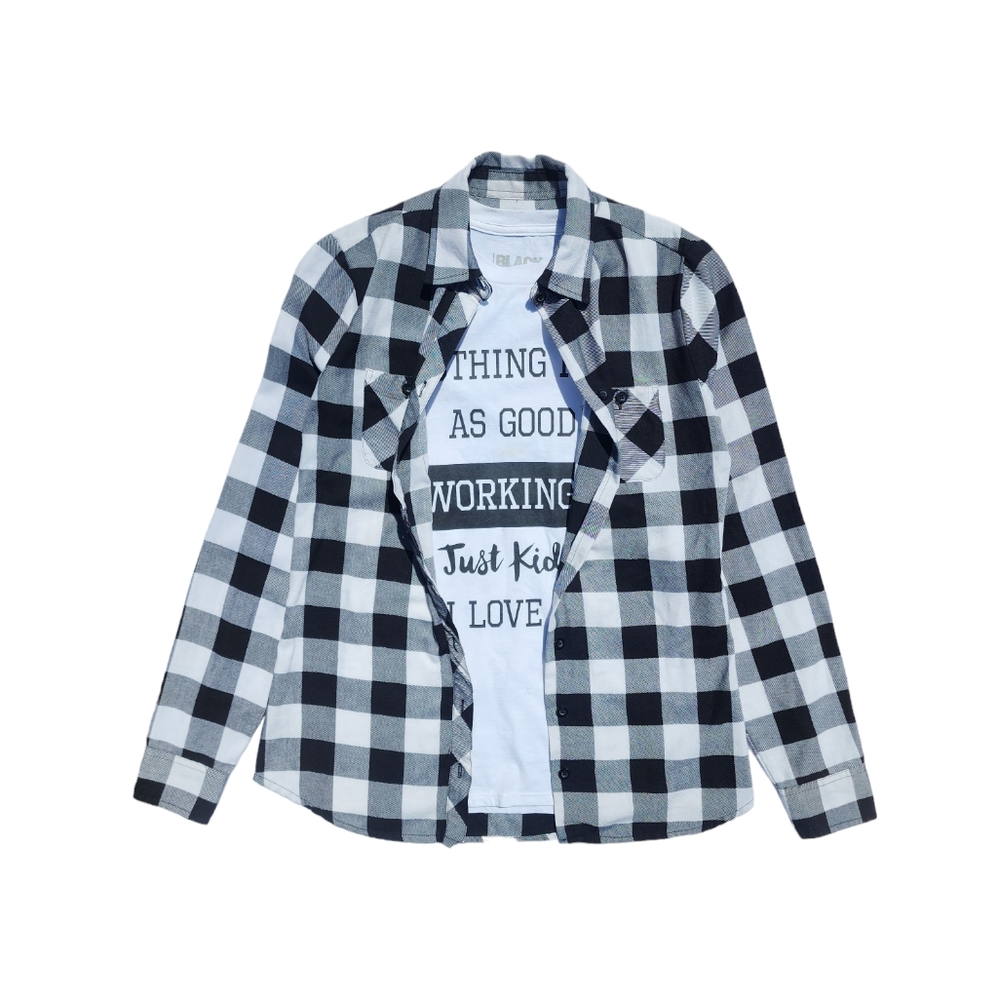 Hot Topic White & Black Plaid Button Up Shirt